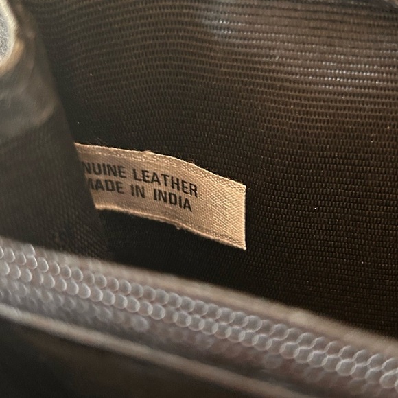 Leather clutch with wristlet - Picture 12 of 15